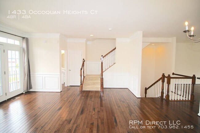 Building Photo - Historic Occoquan!