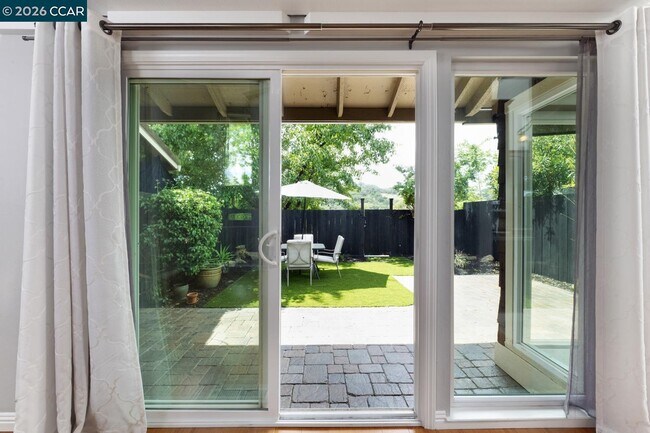 Building Photo - 238 Thistle Cir