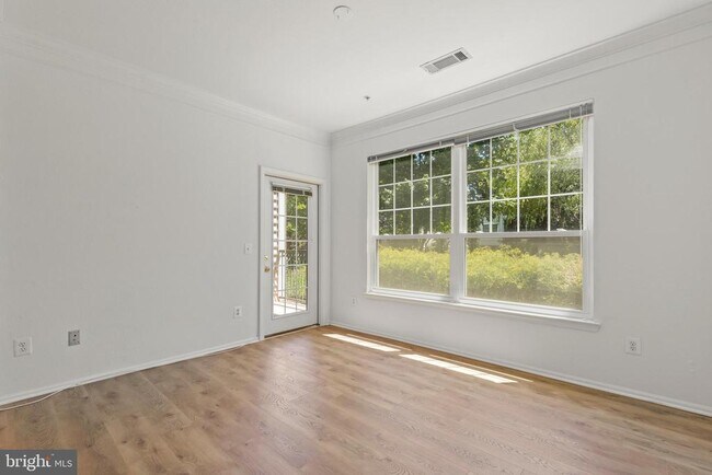 Building Photo - 1530 Spring Gate Dr.