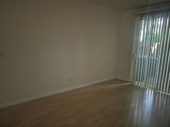 Building Photo - 190 Rockmont Cir