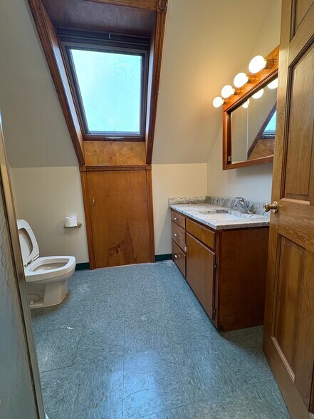 Building Photo - 22 Plimpton Ave
