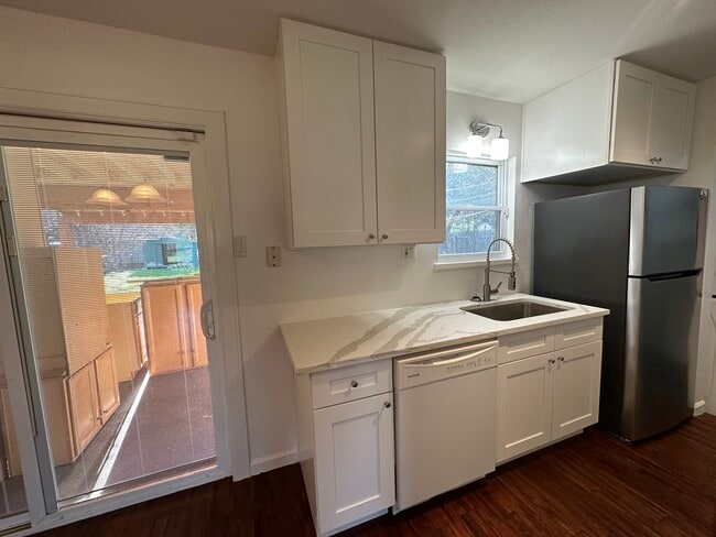 Building Photo - 5346 Westminster Dr