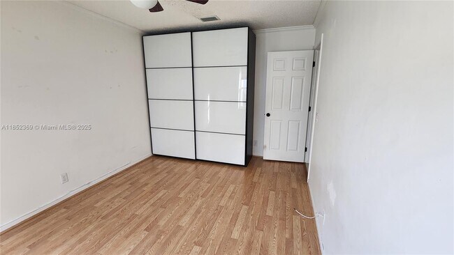 Building Photo - 772 Sand Creek Cir
