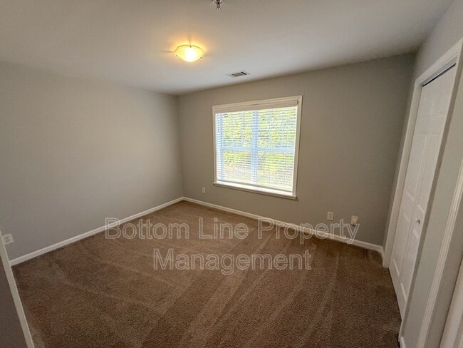 Building Photo - 1131 Ilana Ct