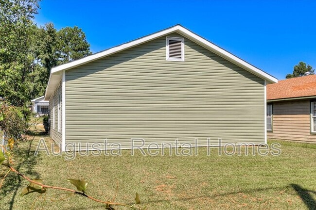 Building Photo - 3405 Princess Ct