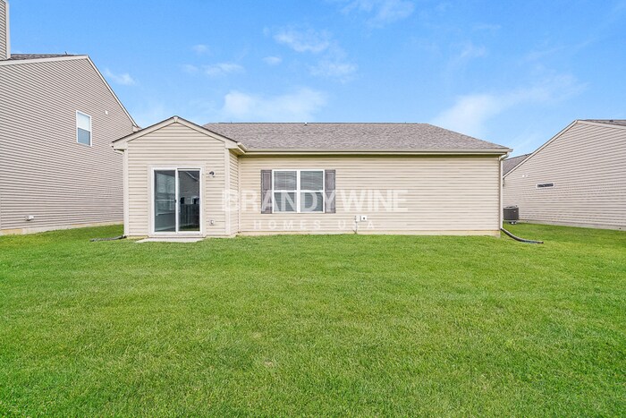 Building Photo - 877 Blue Ash Trail