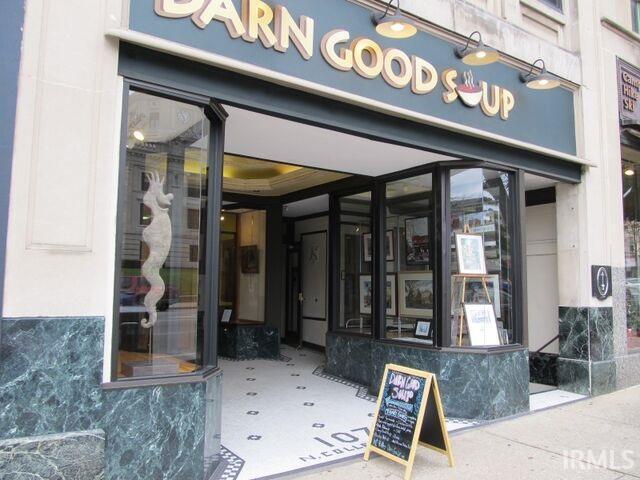 Building Photo - 107 N College Ave