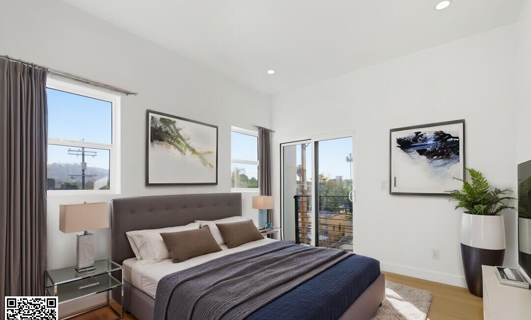 Building Photo - 2835 S Redondo Blvd