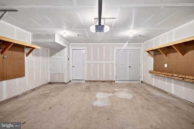 Building Photo - 7564 Warburg Way
