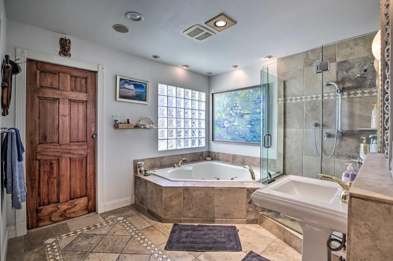 Building Photo - 939 Begonia Ct