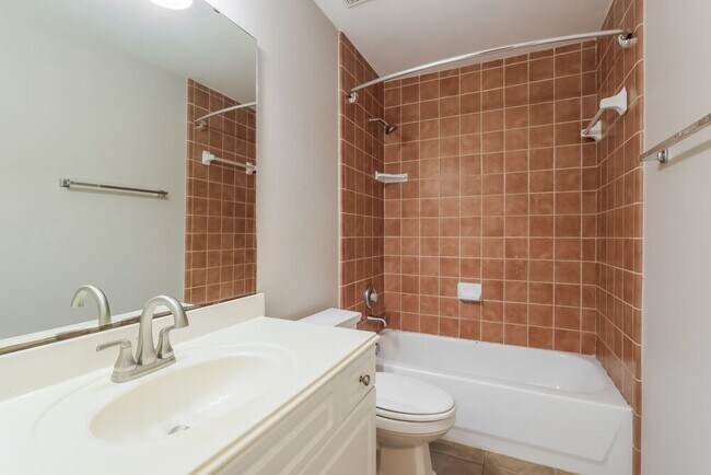 Building Photo - 13607 Country Pine Ct