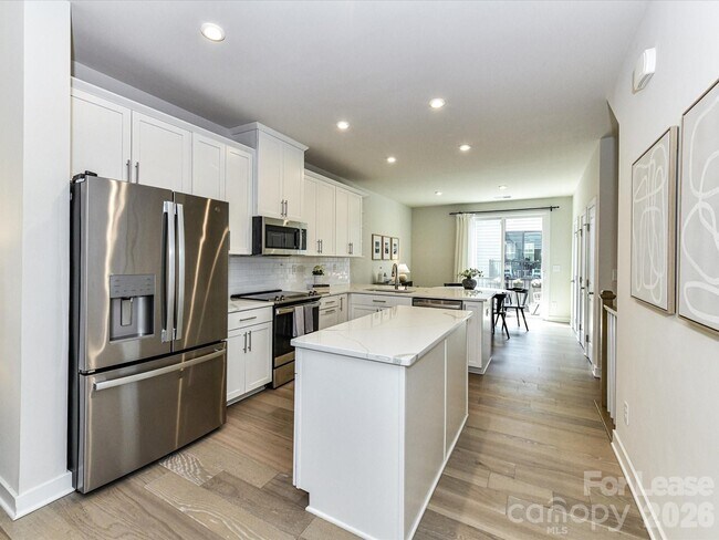 Building Photo - 408 Tristram Ln