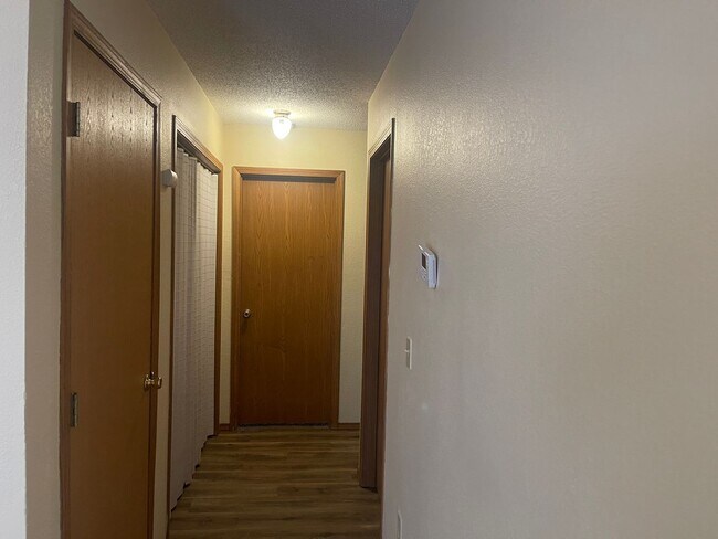 Building Photo - chestnut