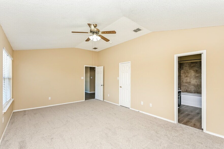 Building Photo - 10172 Chapel Springs Trail