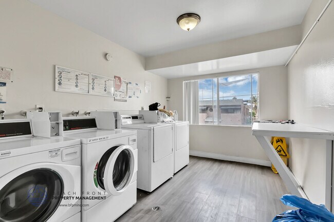 Building Photo - 11704 Truro