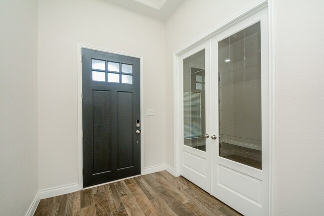 Building Photo - 28127 Knight Peak Dr