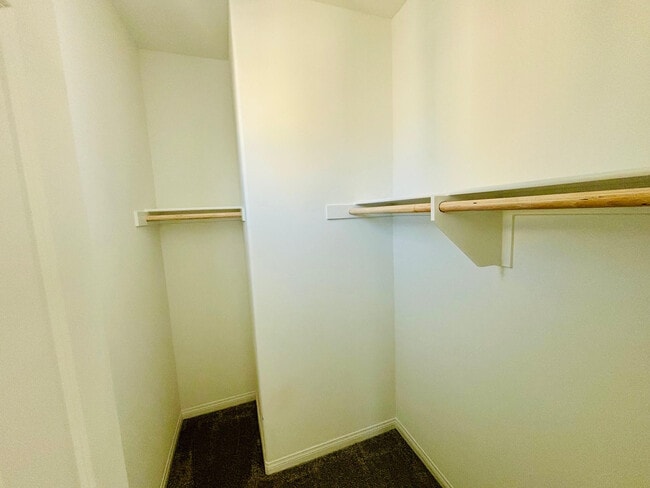 Building Photo - 27366 Hyland Ct