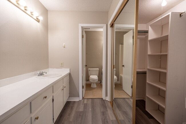 Building Photo - ONE FREE MONTH ON 13 MONTH LEASE! Welcome to this charming 3-bedroom, 2-bath condo located in the...