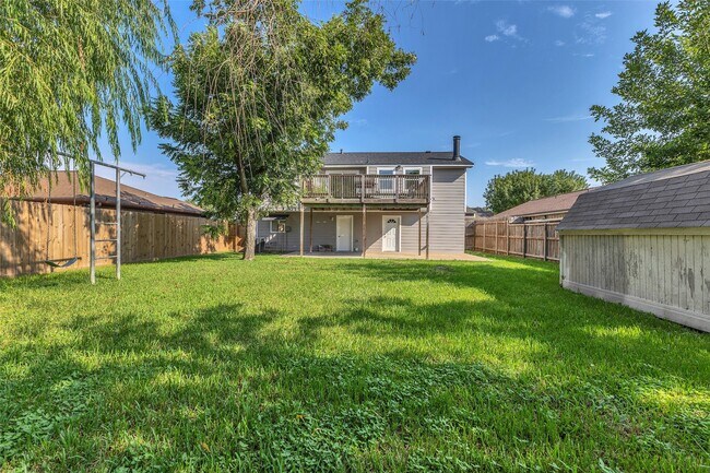 Building Photo - 18619 Haughland Dr