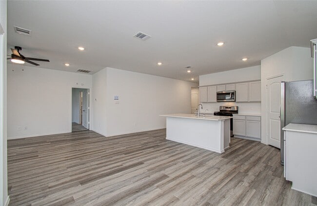 Building Photo - 14607 Lost Cave Wy