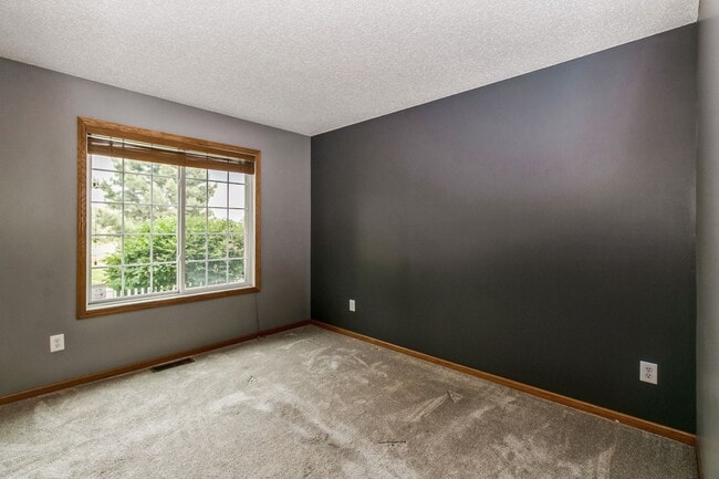 Building Photo - 2bd 2ba Ramsey town home avail. 1,995.00 mo plus utilities