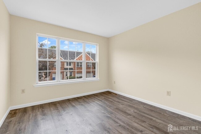 Building Photo - 267 Shady Oak Ct