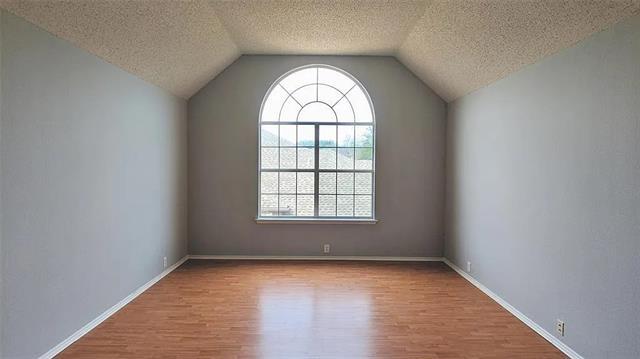 Building Photo - 8501 Mesa Verde Dr