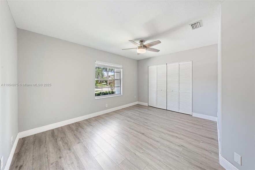 Building Photo - 2587 Jardin Ct