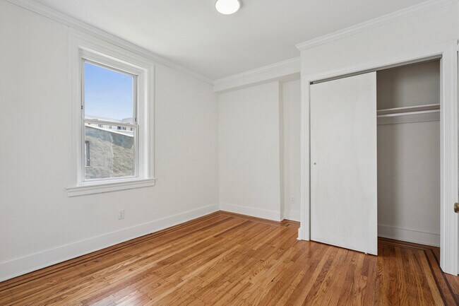 Building Photo - 1223 N Franklin St