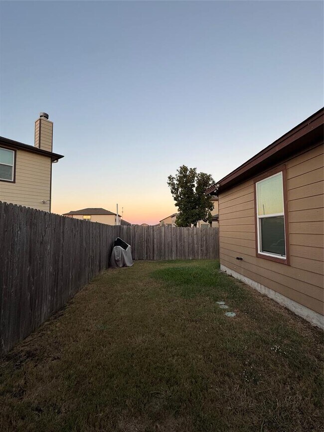 Building Photo - 13604 Abraham Lincoln St