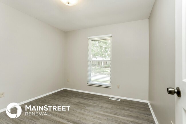 Building Photo - 3717 Argonne Forest Dr
