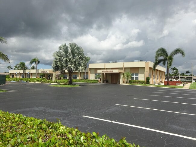 Building Photo - 2864 Crosley Dr E