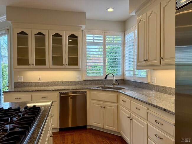 Building Photo - 1876 Heritage Way