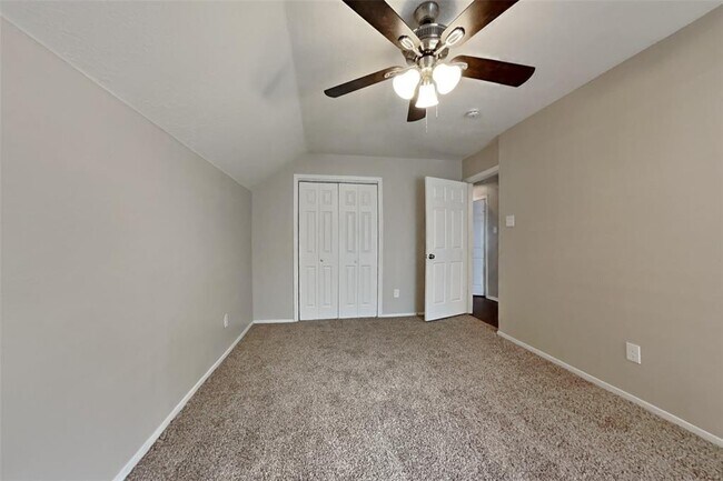 Building Photo - 4826 Pecan Grove Dr
