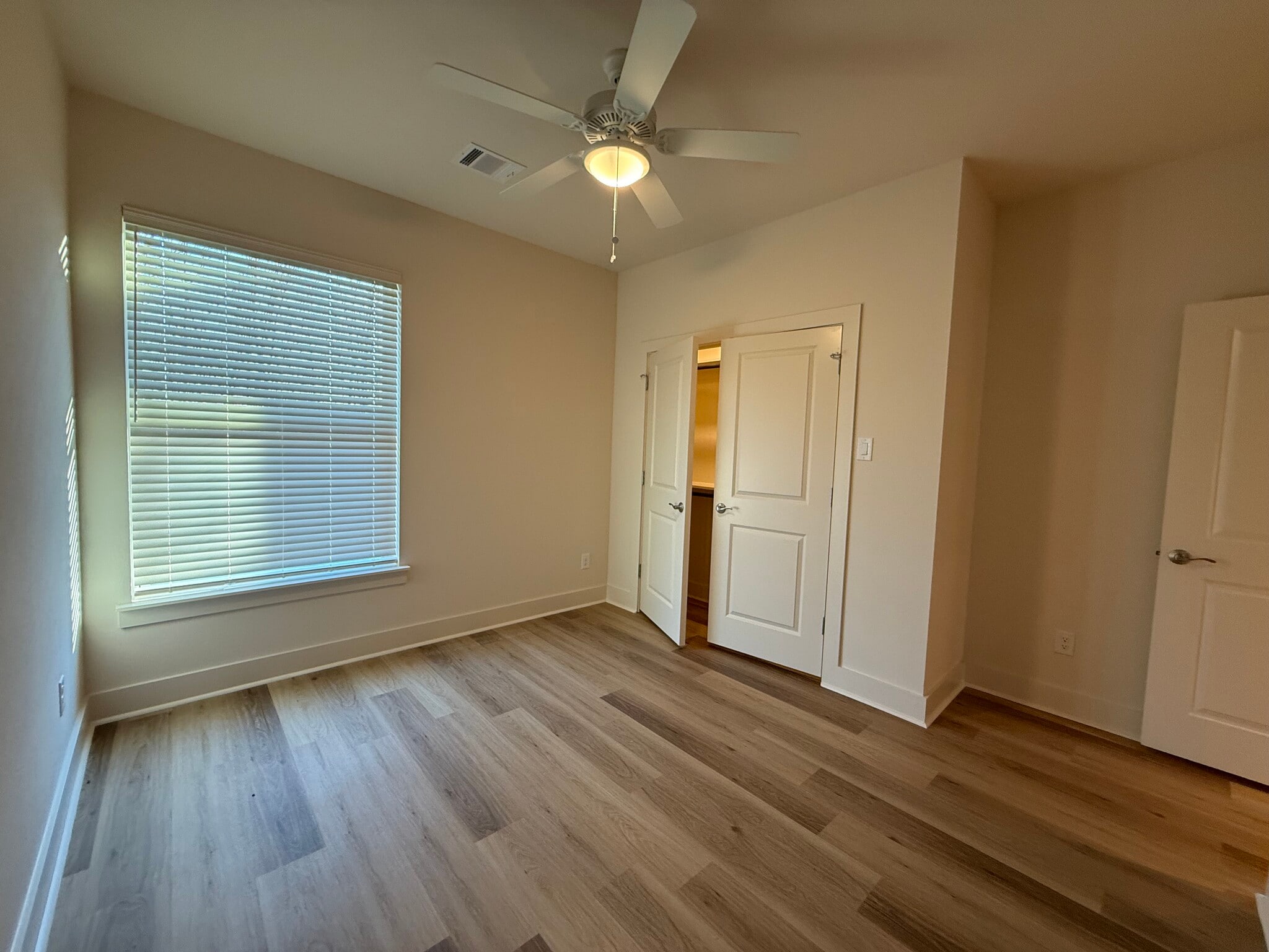 Building Photo - 104 Kirkland St