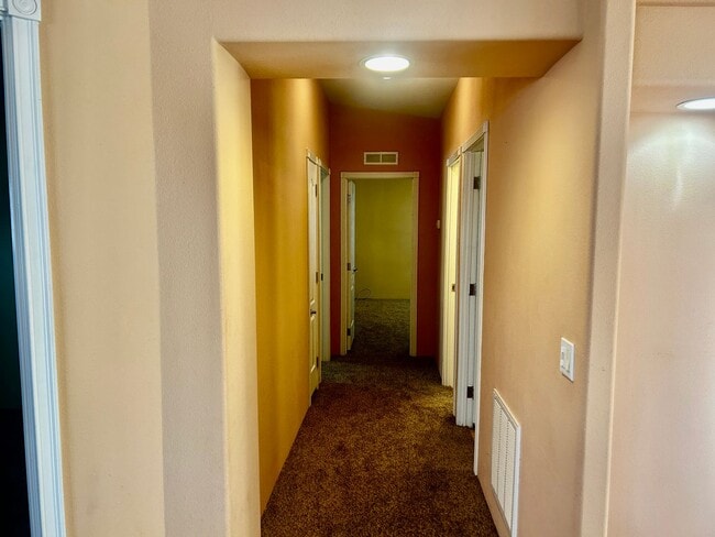 Building Photo - Charming 3-Bedroom, 2-Bath Home in Fortuna Foothills