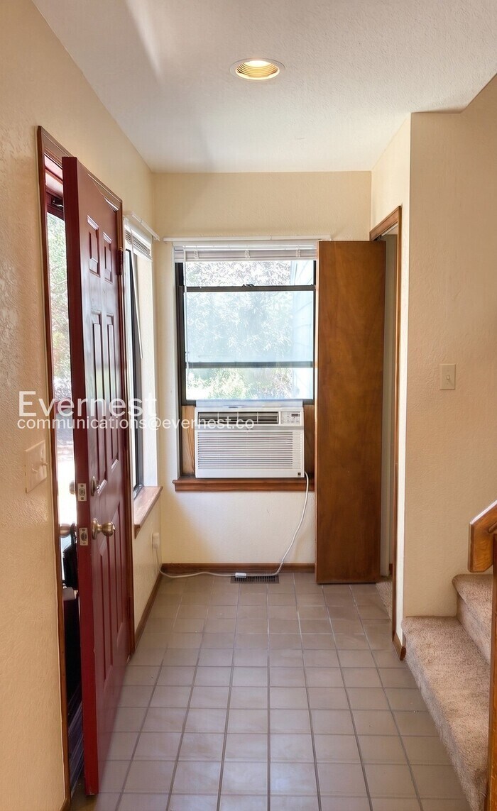 Building Photo - 4121 Amber St