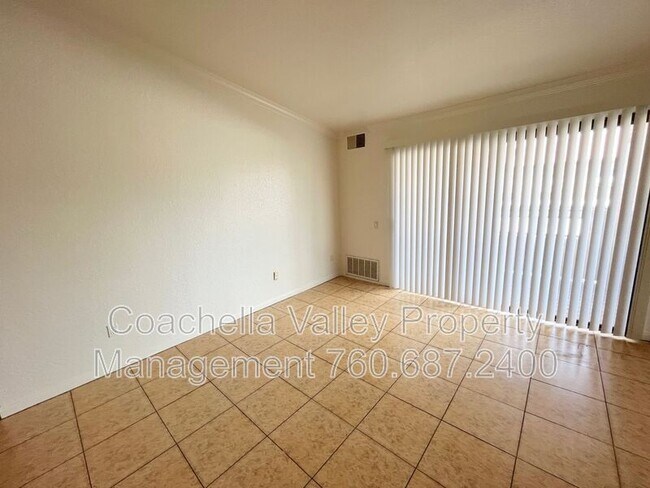 Building Photo - 78650 Ave 42