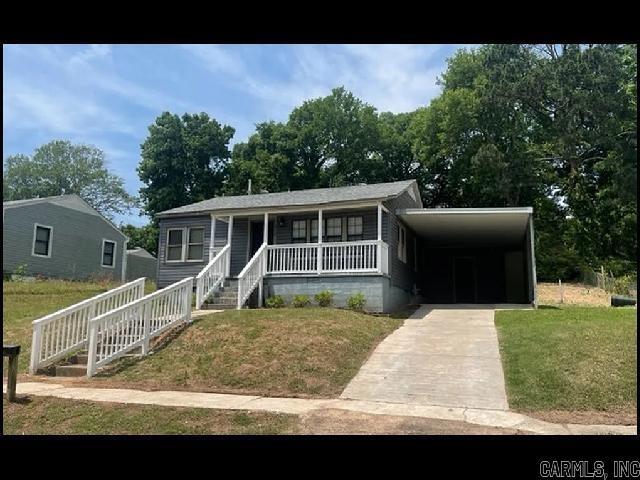 Building Photo - 818 Poplar Dr