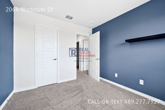 Building Photo - 2064 Missouri St
