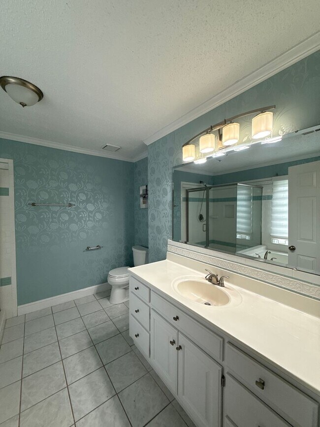 Building Photo - T.R. Lawing Realty Property