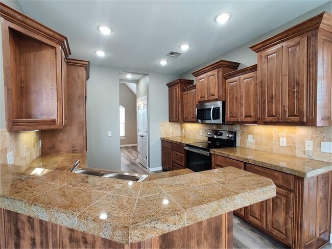 Building Photo - 1030 Harvest St