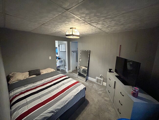 Building Photo - 249 Brayton Rd