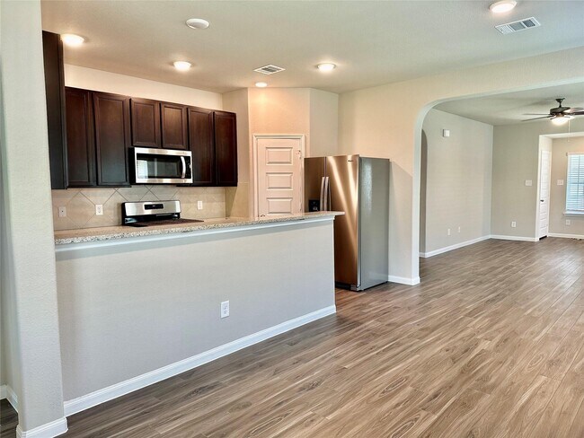 Building Photo - 2362 Tavo Trails Dr