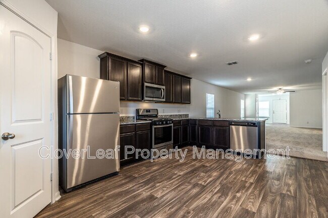 Building Photo - 744 Shoal Crk