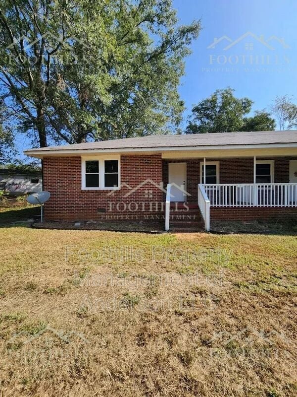 Primary Photo - 3311 Berry Ln