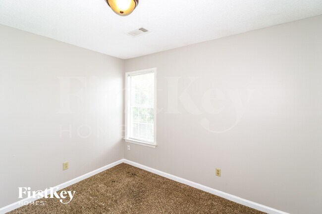 Building Photo - 2785 Fletcher View Dr