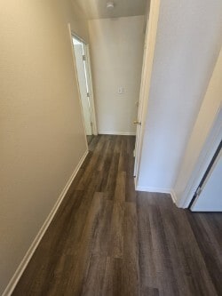 Building Photo - 504 Jeanell Dr