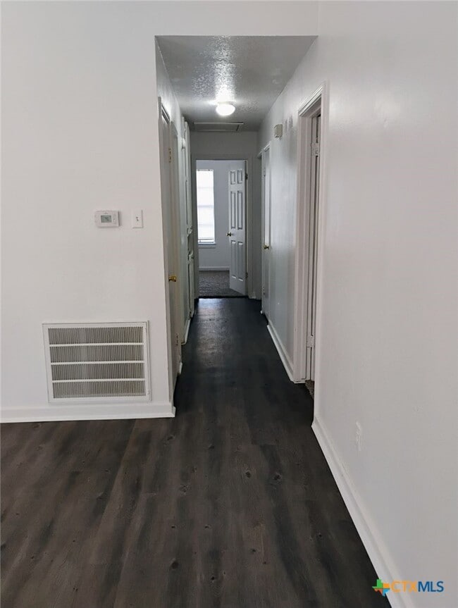 Building Photo - 209 Orchard St