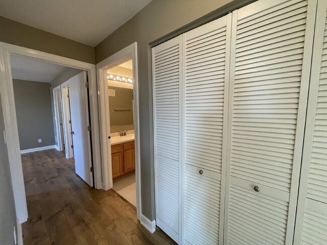 Building Photo - Spotless RANCH 2 Bed, 2 Bath Condo With 1 ...